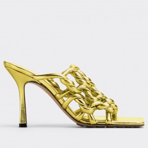 Bottega Veneta Stretch Twist Sandals In Gold Metallic Lambskin