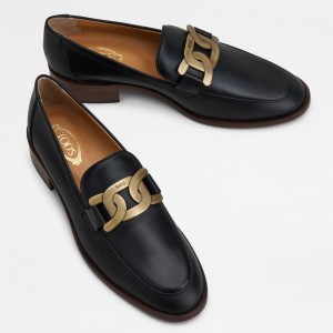 Tod's Women's Cuoio Loafers In Black Calfskin 