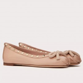 Valentino Rockstud Ballerina In Rose Cannelle Patent Leather