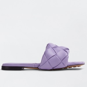 Bottega Veneta Lido Slides In Lavender Intreccio Lambskin