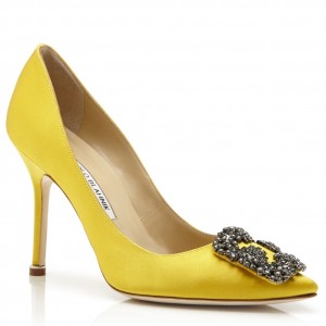 Manolo Blahnik Hangisi 105 Pumps In Yellow Satin