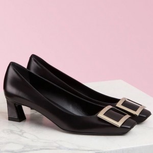 Roger Vivier Belle Vivier 45mm Pumps In Black Calfskin